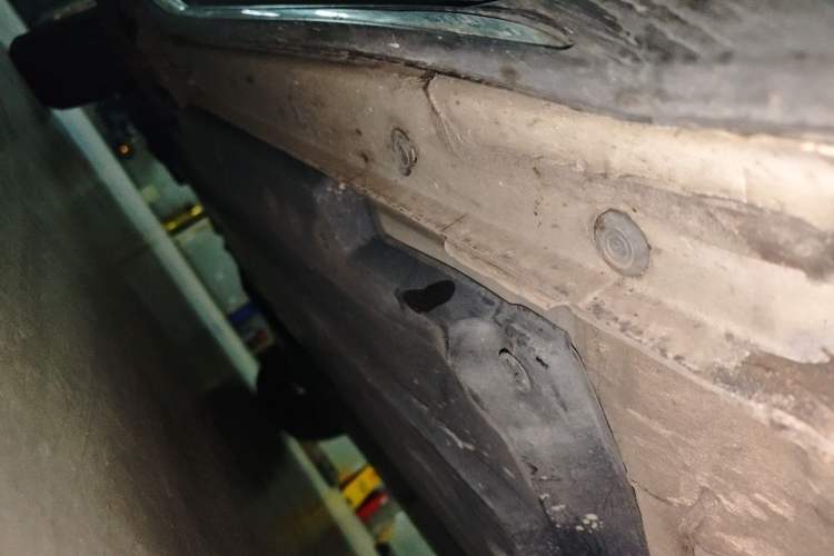 Used Toyota IZOA 2020 2.0L Yichi Version Chassis Front Right