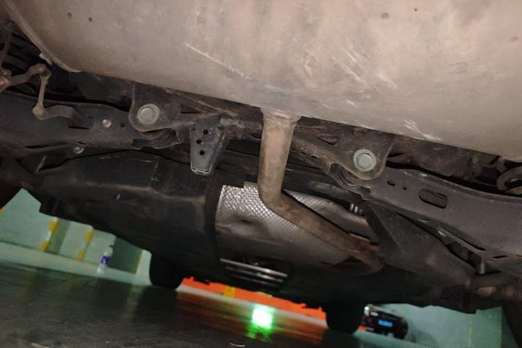 Used Toyota IZOA 2020 2.0L Yichi Version Chassis Rear