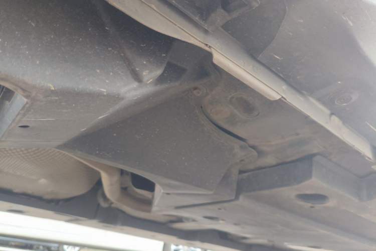 Used Toyota IZOA 2020 2.0L Enjoy Edition Chassis Rear Right
