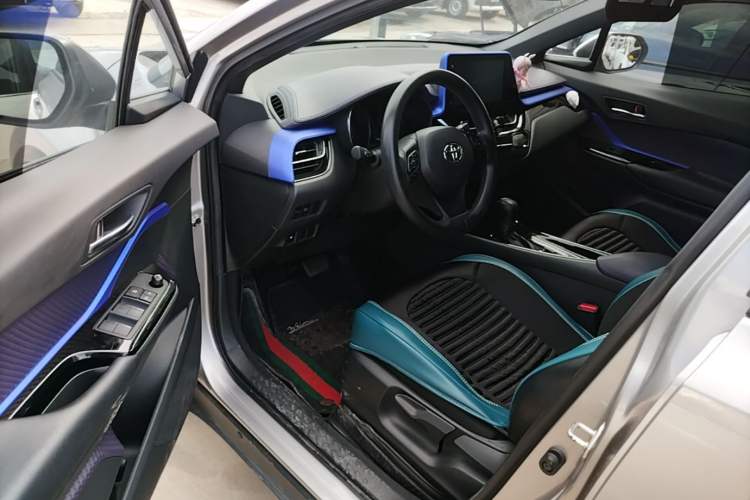 Used Toyota IZOA 2020 2.0L Enjoy Edition Driver Seat