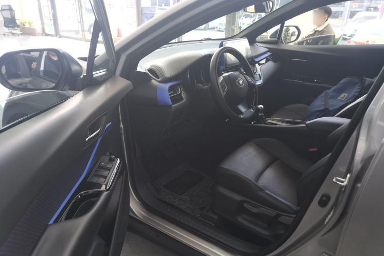 Used Toyota IZOA 2020 2.0L Yichi Version Driver Seat