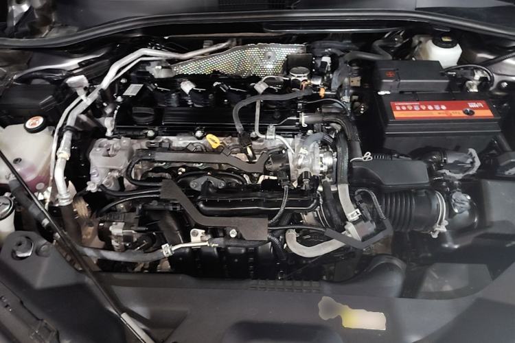 Used Toyota IZOA 2020 2.0L Enjoy Edition Engine Bay