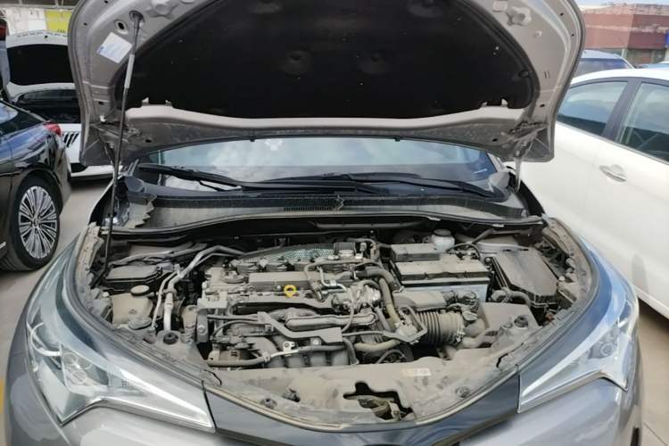 Used Toyota IZOA 2020 2.0L Enjoy Edition Engine Bay