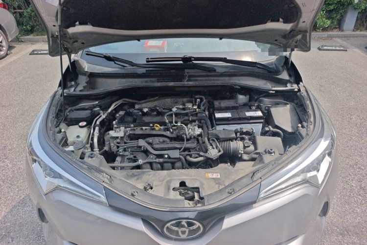 Used Toyota IZOA 2020 2.0L Enjoy Edition Engine Bay