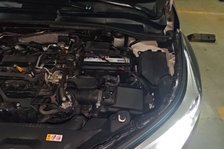 Used Toyota IZOA 2020 2.0L Yichi Version Engine Bay Left