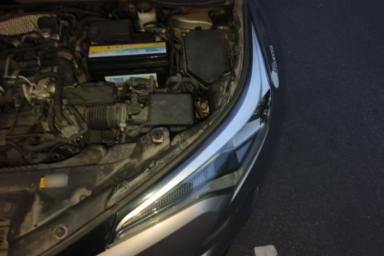 Used Toyota IZOA 2020 2.0L Yichi Version Engine Bay Left