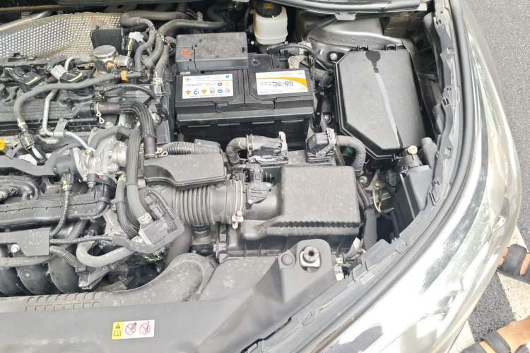 Used Toyota IZOA 2020 2.0L Yi Xiang CARE Engine Bay Left