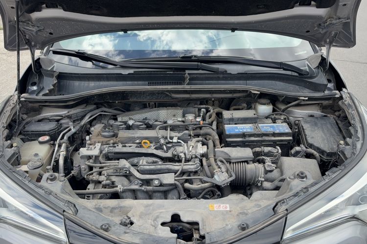 Used Toyota IZOA 2020 2.0L Enjoy Edition Engine Bay