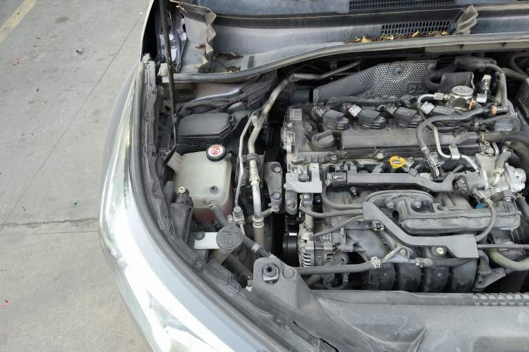 Used Toyota IZOA 2020 2.0L Yi Xiang CARE Engine Bay Right
