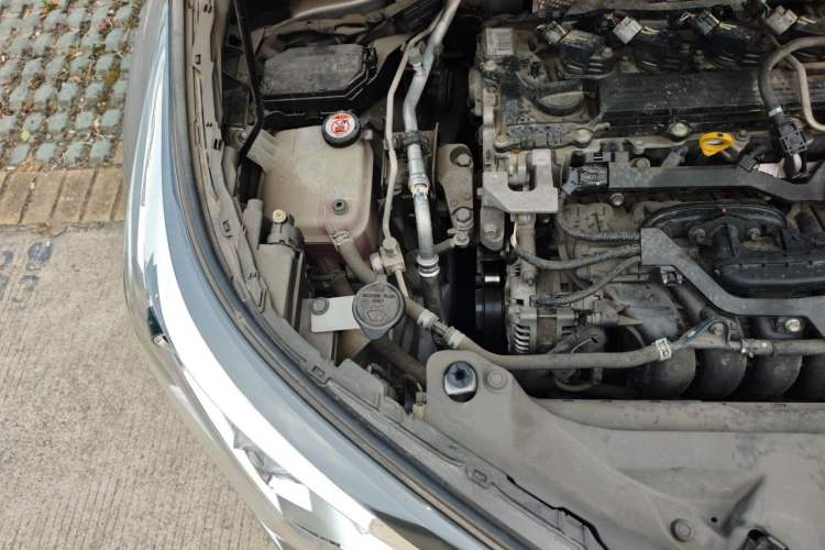 Used Toyota IZOA 2020 2.0L Enjoy Edition Engine Bay Right