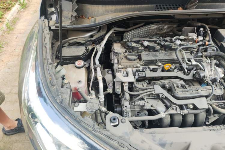 Used Toyota IZOA 2020 2.0L Enjoy Edition Engine Bay Right
