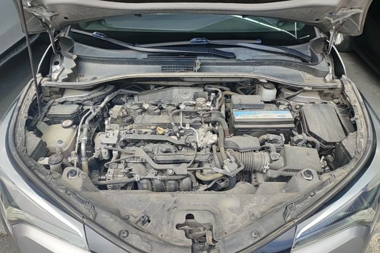 Used Toyota IZOA 2020 2.0L Yichi Version Engine Bay