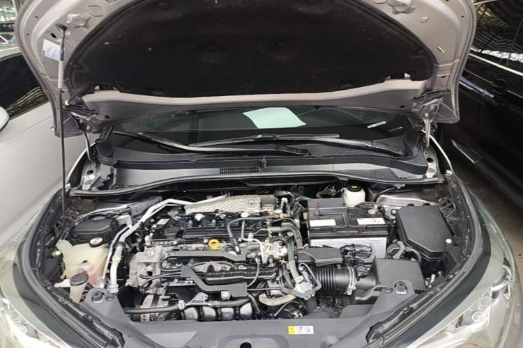 Used Toyota IZOA 2020 2.0L Yi Xiang CARE Engine Bay