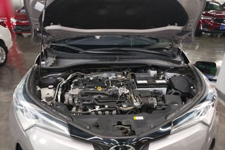 Used Toyota IZOA 2020 2.0L Enjoy Edition Engine Bay