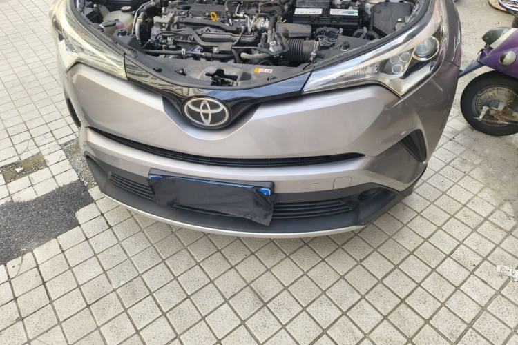 Used Toyota IZOA 2020 2.0L Enjoy Edition Engine Bay
