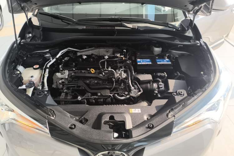 Used Toyota IZOA 2020 2.0L Enjoy Edition Engine Bay