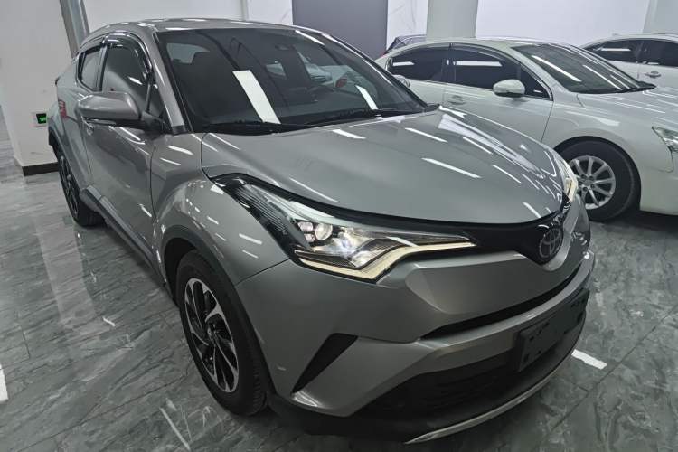 Used Toyota IZOA 2020 2.0L Yichi Version Exterior 2