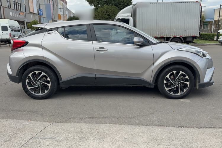 Used Toyota IZOA 2020 2.0L Enjoy Edition Exterior 3