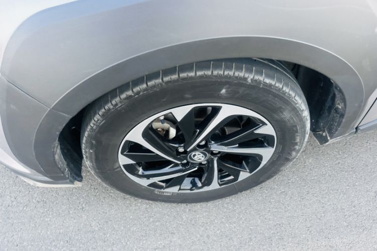 Used Toyota IZOA 2020 2.0L Yichi Version Exterior 5