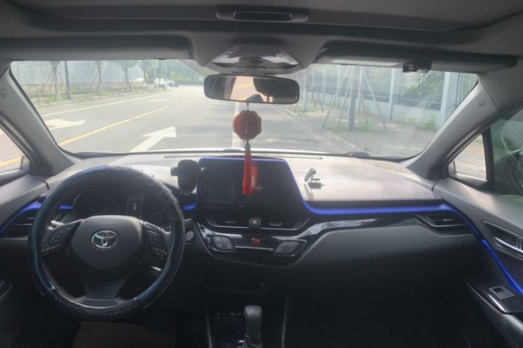 Used Toyota IZOA 2020 2.0L Enjoy Edition Exterior 6
