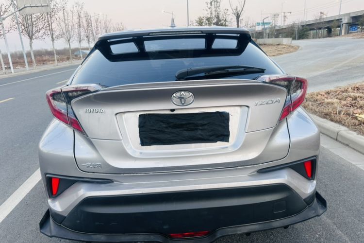 Used Toyota IZOA 2020 2.0L Yichi Version Exterior 7