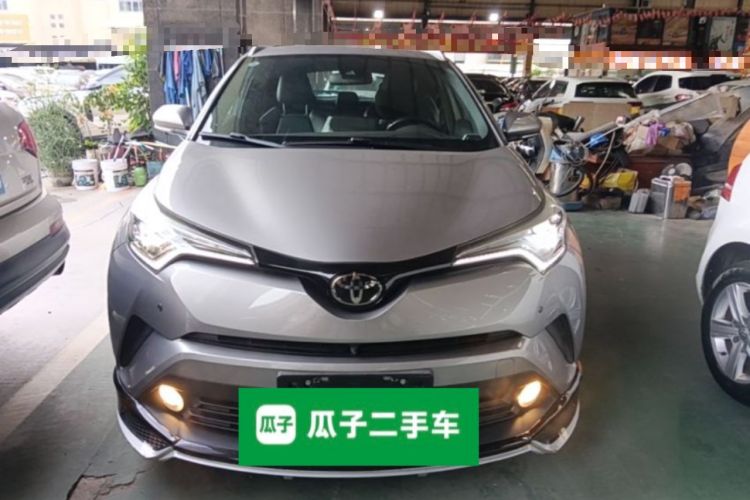Used Toyota IZOA 2020 2.0L Yixuan Version Front
