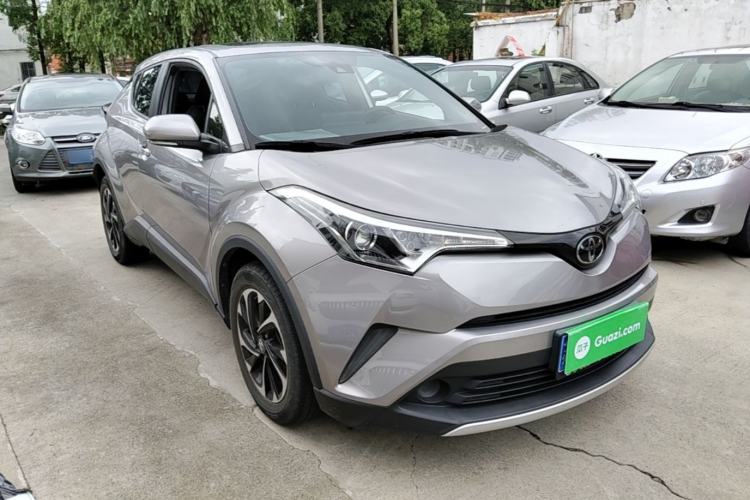 Used Toyota IZOA 2020 2.0L Enjoy Edition Front Right 45 Deg