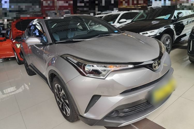Used Toyota IZOA 2020 2.0L Yi Xiang CARE Front Right 45 Deg