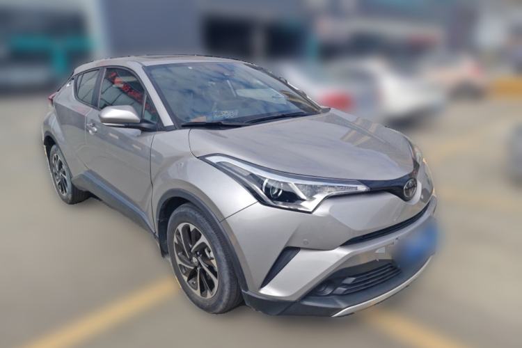 Used Toyota IZOA 2020 2.0L Yi Xiang CARE Front Right 45 Deg