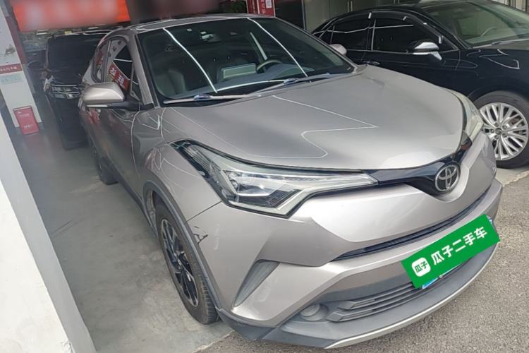 Used Toyota IZOA 2020 2.0L Yichi Version Front Right 45 Deg
