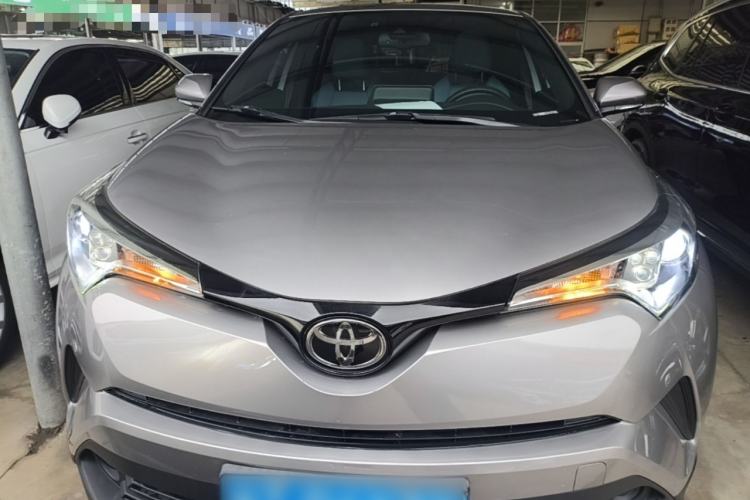 Used Toyota IZOA 2020 2.0L Yi Xiang CARE Front