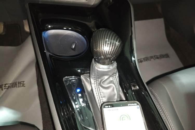 Used Toyota IZOA 2020 2.0L Yichi Version Gear Lever