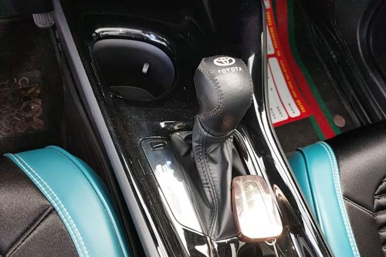 Used Toyota IZOA 2020 2.0L Enjoy Edition Gear Lever
