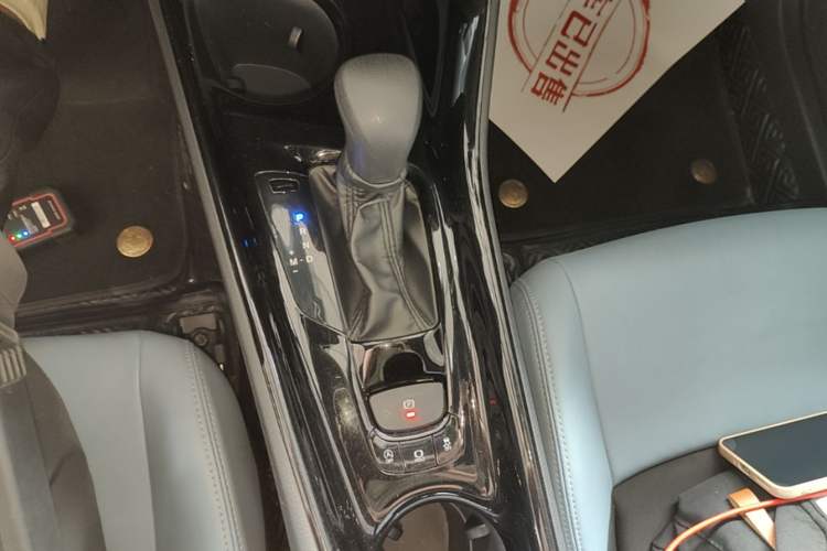 Used Toyota IZOA 2020 2.0L Yi Xiang CARE Gear Lever