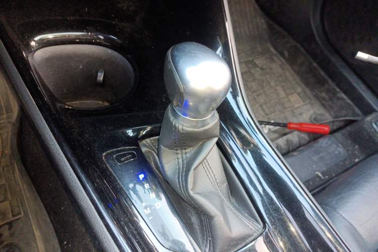 Used Toyota IZOA 2020 2.0L Yichi Version Gear Lever