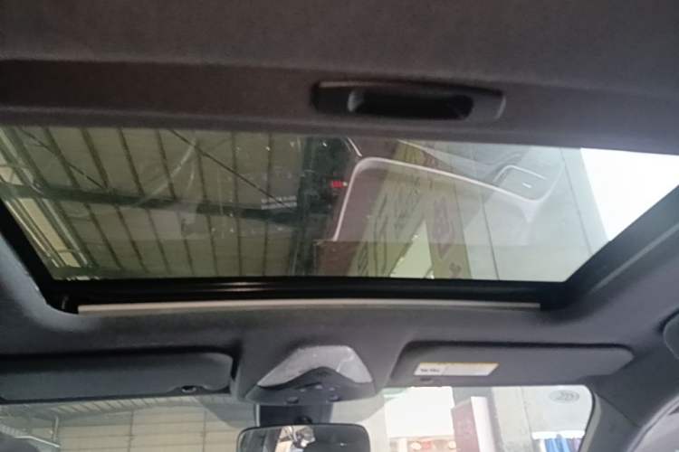 Used Toyota IZOA 2020 2.0L Yixuan Version Headliner