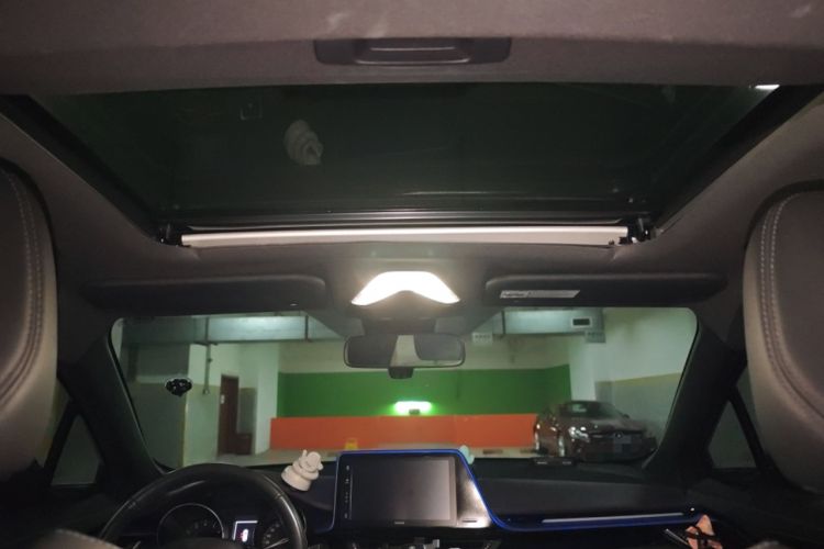 Used Toyota IZOA 2020 2.0L Yichi Version Headliner