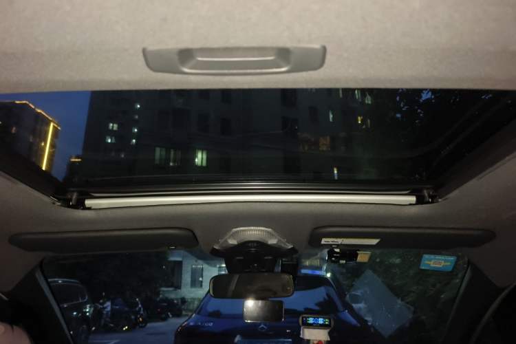 Used Toyota IZOA 2020 2.0L Yichi Version Headliner
