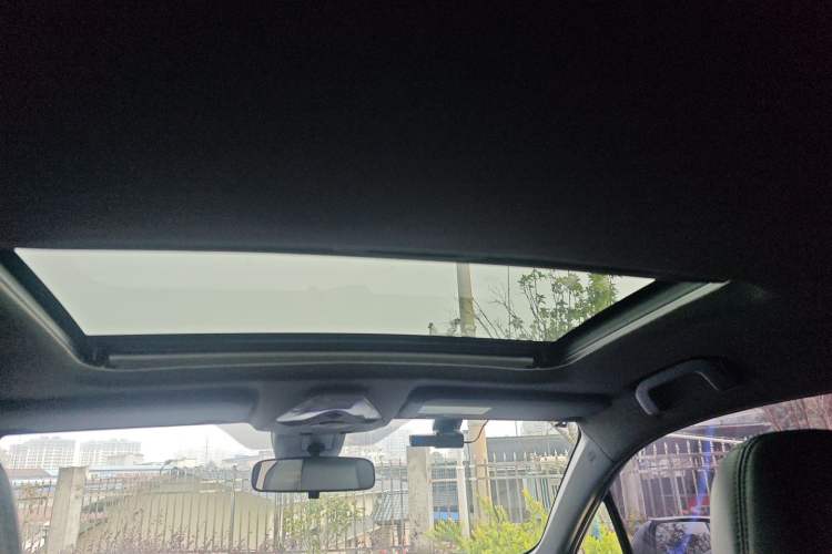 Used Toyota IZOA 2020 2.0L Yichi Version Headliner
