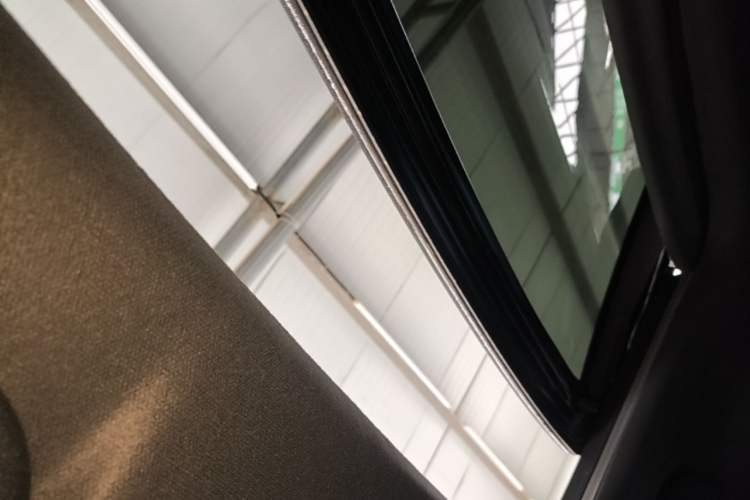 Used Toyota IZOA 2020 2.0L Yi Xiang CARE Headliner