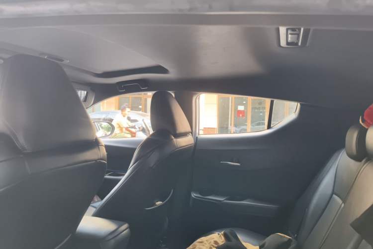 Used Toyota IZOA 2020 2.0L Enjoy Edition Headliner