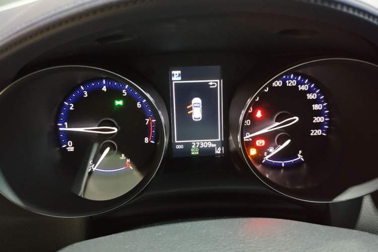 Used Toyota IZOA 2020 2.0L Yichi Version Instrument Cluster