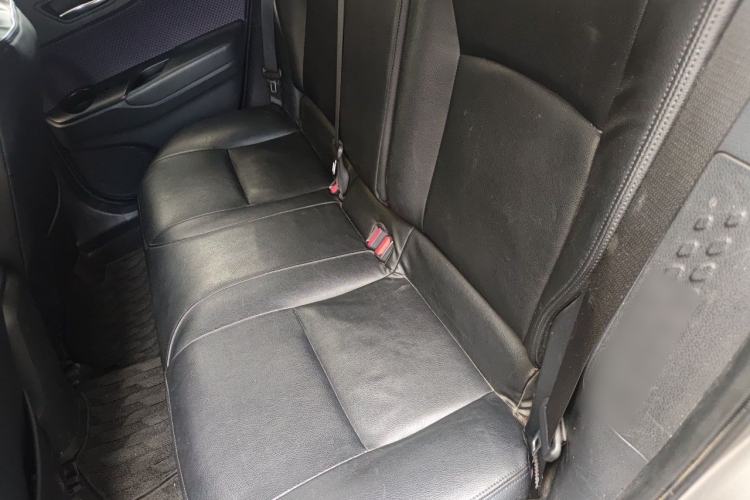 Used Toyota IZOA 2020 2.0L Enjoy Edition Interior 4