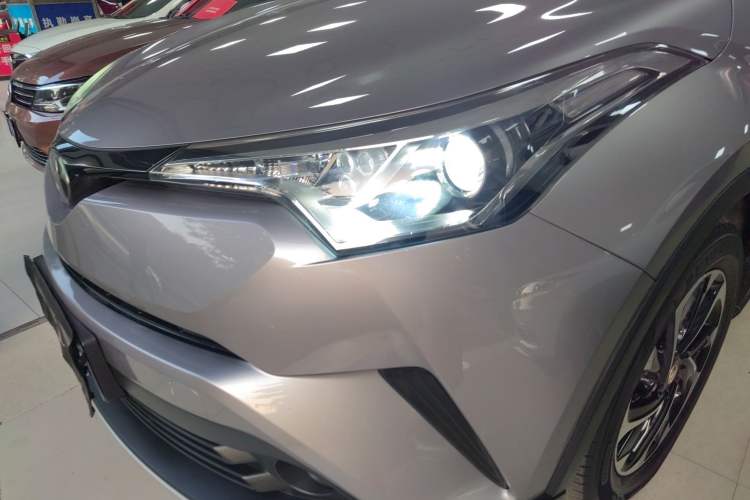 Used Toyota IZOA 2020 2.0L Enjoy Edition Left Front Headlight