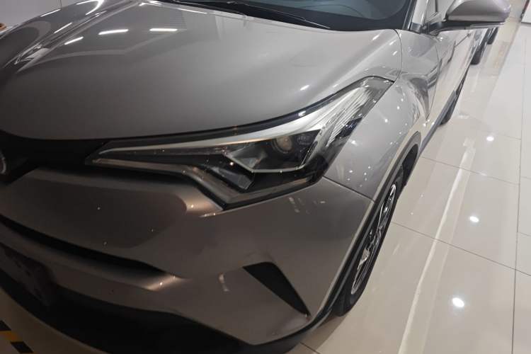 Used Toyota IZOA 2020 2.0L Enjoy Edition Left Front Headlight