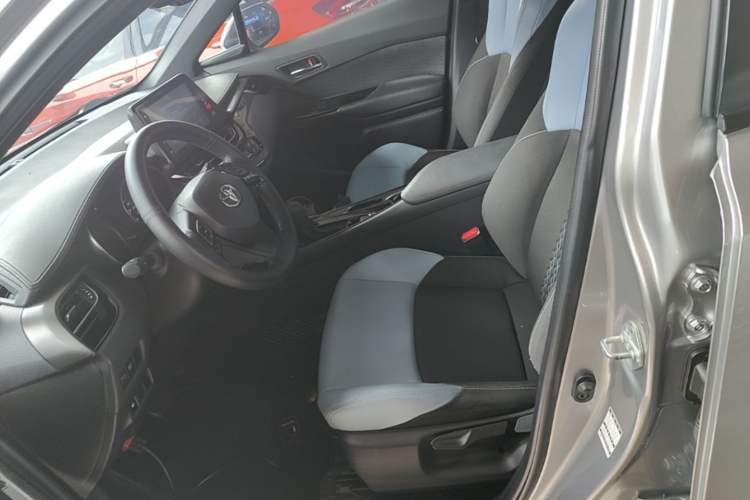 Used Toyota IZOA 2020 2.0L Yi Xiang CARE Left Front Seat