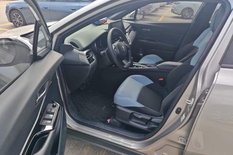 Used Toyota IZOA 2020 2.0L Yi Xiang CARE Left Front Seat