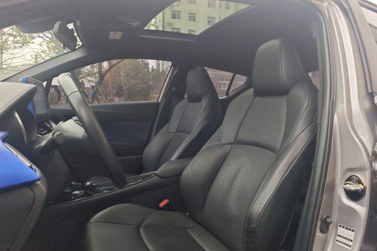 Used Toyota IZOA 2020 2.0L Yichi Version Left Front Seat