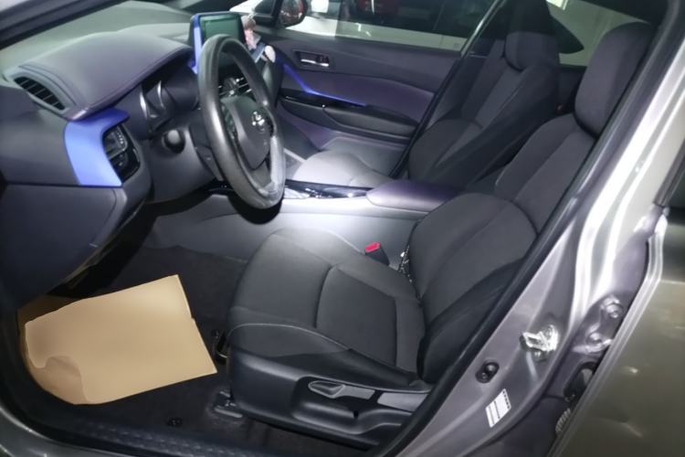 Used Toyota IZOA 2020 2.0L Enjoy Edition Left Front Seat
