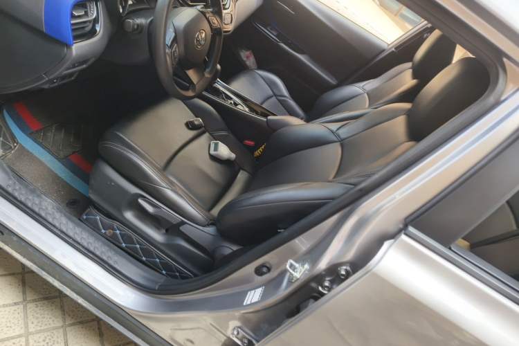 Used Toyota IZOA 2020 2.0L Enjoy Edition Left Front Seat